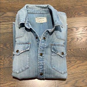 ❤️1-DAY SALE!❤️NWOT CURRENT ELLIOTT DENIM SHIRT